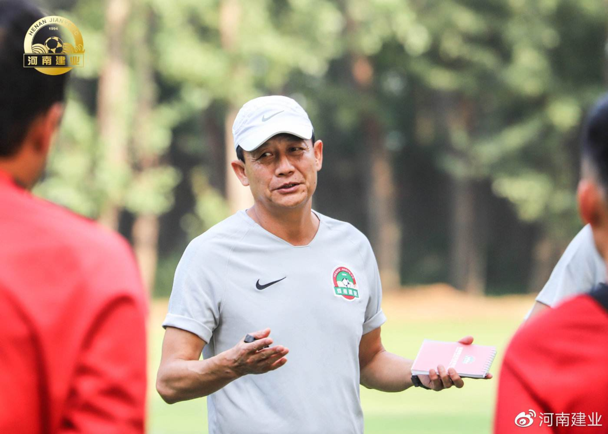 爱游戏-亚冠今夜再迎强敌,阿贾克斯复出首秀,主帅态度——话题不断,赛程密集仍需轮换的简单介绍