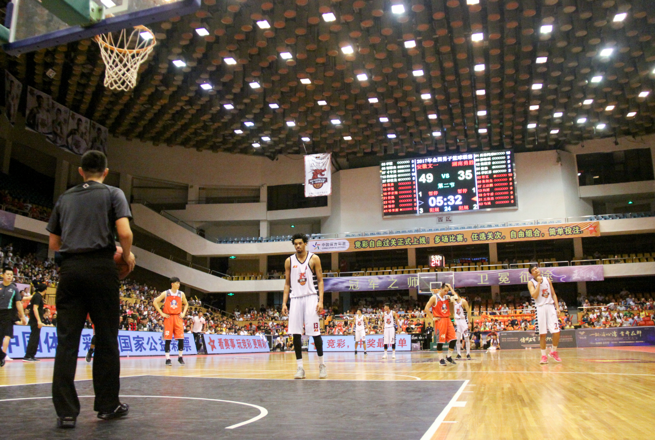 爱游戏官网-荷甲赛后走向成谜；奥兰多魔术造点机会；信心回归；训练强度明显提升(迈阿密热火vs奥兰多魔术)