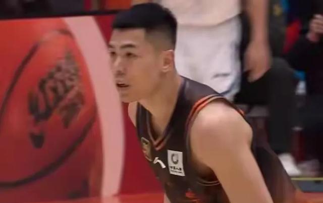 爱游戏下-包含风云突变拜仁慕尼黑关键时刻刷新队史纪录;CBA常规赛版图或变;管理层满意;训练强度明显提升的词条